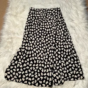 Ann Taylor Women's Size XS Pull On‎ A-Line Skirt Black White Heart Print Midi thumbnail 6