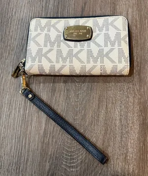 Michael Kors Monogram Wallet Wrislet thumbnail 1