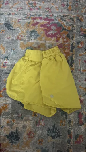 Yellow Lululemon Shorts Hotty Hot 4" thumbnail 2
