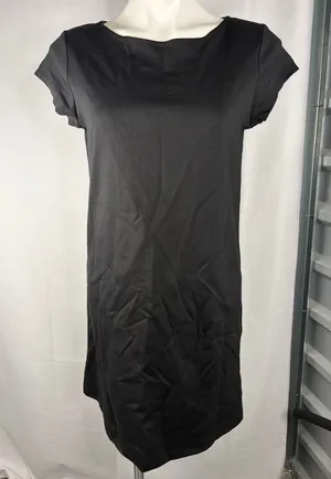 Gap Little Black Dress thumbnail 1