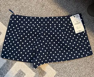 Zara shorts thumbnail 1