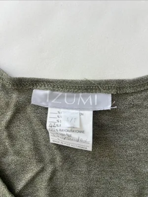 Vintage VTG IZUMI Short Sleeve Stretchy Ruffle Trim Y2K V Neck Top Olive Green S thumbnail 4