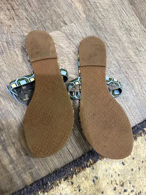 Tory Burch Flip-Flop Sandals thumbnail 3