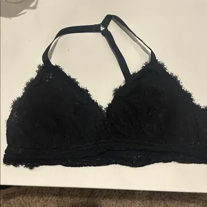 Aerie black lace adjustable bralette dark romantic witchy size XL light padding thumbnail 2