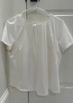Lululemon Lightweight Stretch Run Short Sleeve 8 thumbnail 1
