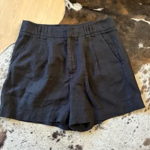 FREE PEOPLE Chelsea Shorts Tailored Linen Pleated Relaxed‎ Black ize 6 thumbnail 3