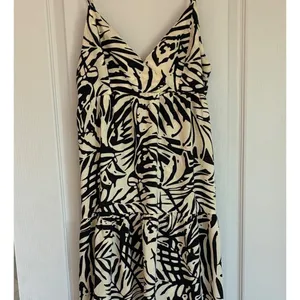 Patrons of‎ Peace Womens Black Cream Tropical Leaf Smocked Midi Dress Summer S thumbnail 11
