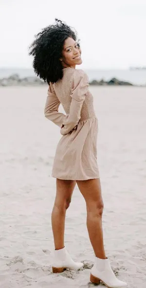 Addison And Grey Puff Sleeve Dress thumbnail 3