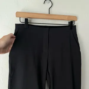 Lululemon in power black pants 4 thumbnail 10