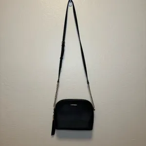 Black cross-body purse with gold detailing thumbnail 5