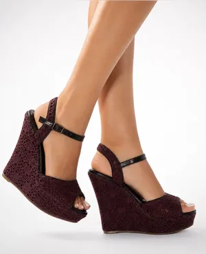Wild Diva Lounge Brown Crochet Platform Wedge Sandals Size 6 Y2K thumbnail 1