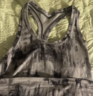 Lululemon Tank thumbnail 1
