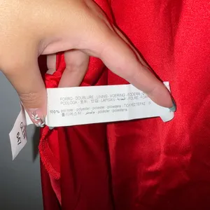 PRE-OWNED Zara Red Satin Lingerie Style V-Neck Slit Midi Dress XS 8116/845/600 thumbnail 8