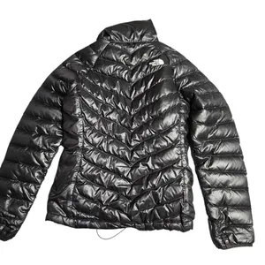 The North Face Women's Black‎ Puffer Jacket Size: S thumbnail 3