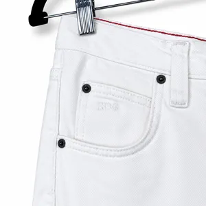 NEW BDG Urban Outfitters Ivory Logan Boyfriend Mid Rise Loose Cinched Jeans thumbnail 7