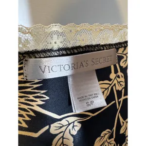 Victoria’s Secret Black Gold Floral Satin Open-Front lace trimTop Slip dress Sp thumbnail 11