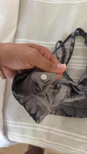 Lululemon sports bra  thumbnail 2