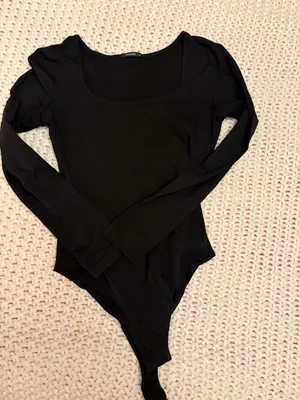 MANGDIUP Long Sleeve Bodysuit Size S Black Scoop Neck thumbnail 1