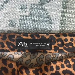 Zara Brown Black Midi A-Line Skirt thumbnail 2
