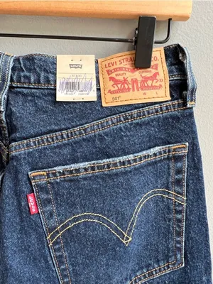 Levi's 501 Original NWT High Rise Straight Leg Jeans Dark Wash Women's Size 30 thumbnail 6