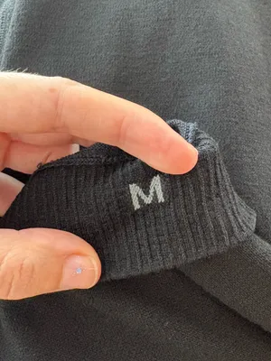 Lululemon Black Keep The Heat Thermal Long Sleeve Top Thumbholes Size M thumbnail 4
