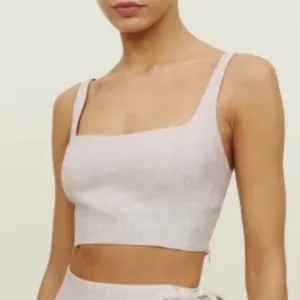 Reformation France Linen Crop Top in Oatmeal 6 thumbnail 1