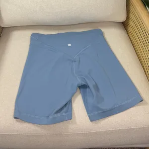 Lululemon Align Curve Seam High-Rise Short 6" Size 4 thumbnail 4