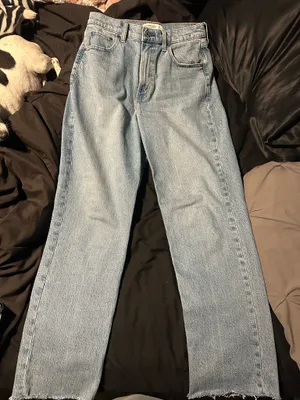 Abercrombie & Fitch Ultra High Rise 90s Straight Jeans thumbnail 1