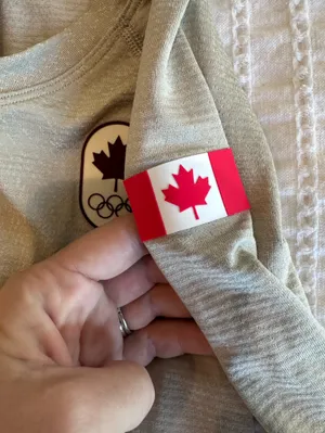 Lululemon - Team Canada Shirt thumbnail 7