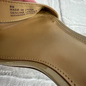 Talbots Heels Womens 8 Nude Patent‎ Leather Ankle Strap Kitten Open Toe Classic thumbnail 11
