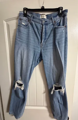 Abercrombie Jeans The Mom High-Rise thumbnail 1
