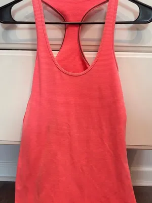 Lululemon Tank thumbnail 1