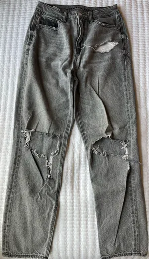 American Eagle Outfitters Black Ripped Jeans thumbnail 1