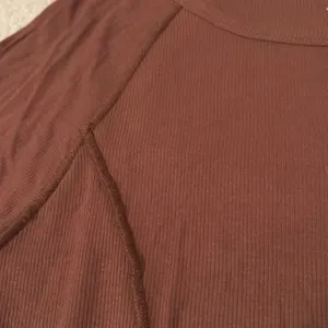 PacSun brown cropped top thumbnail 5