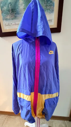 Nike | Women’s Icon Clash Retro Windbreaker. Size: thumbnail 14