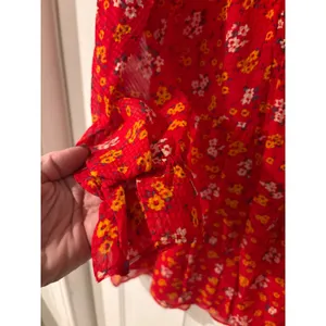Free People‎ Red Floral Smocked 3/4 Sleeve Boho Smock Top Sz 10 thumbnail 2