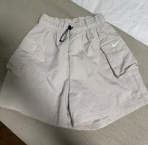 Nike Cargo Shorts thumbnail 1
