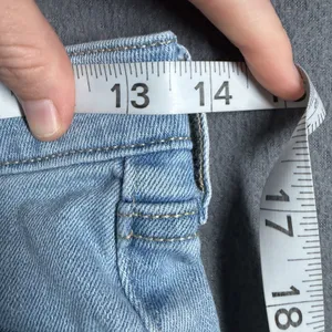 Old Navy Wow Wide Leg Jeans Womens 4 Blue Light Wash High Rise Stretch Denim thumbnail 5