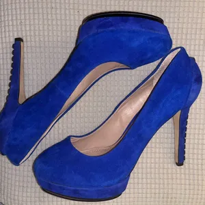 Stunning Vince Camuto Heels 7.5 thumbnail 4