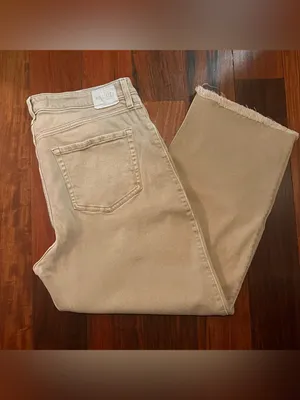 Hollister Women’s Khaki Ultra High-rise Denim Dad Jeans - READ DESCRIPTION thumbnail 8