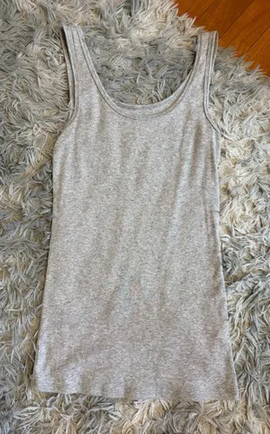 Time & Tru Tank Top thumbnail 1