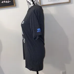 RVezy RV Camping Graphic T-Shirt “I sleep around” Size Medium thumbnail 3