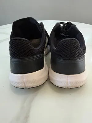 Veja Women's Black and White Athletic Sneakers thumbnail 3