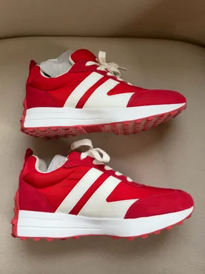 J/Slides Urban Sport Red/White Low Top Lace-Up Gummy Athletic Trendy Sneakers thumbnail 3