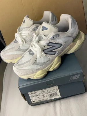 Mens New Balance 9060 sneakers shoes size 7 thumbnail 1