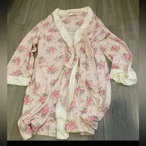 Robe Pink Size XL thumbnail 1
