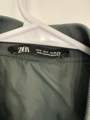 Zara Dark Green Puffer Vest Full Zip Women’s Small thumbnail 4