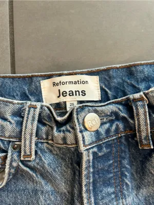 Reformation Cynthia High Rise Jeans — Shasta Wash thumbnail 5