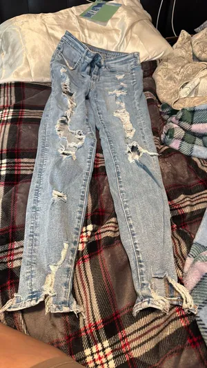 American Eagle Jeans thumbnail 1