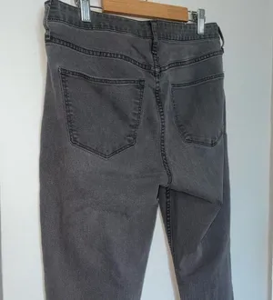 𝅺GRAY Skinny Jeans Size 30 thumbnail 7